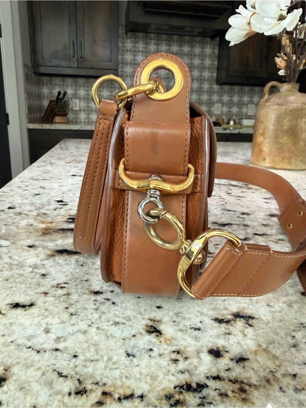 Chloe Tan Leather Tess Small Crossbody with Gold Ring - Picture 5 of 6